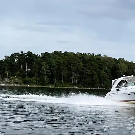 Private Yacht For 1-6 Person